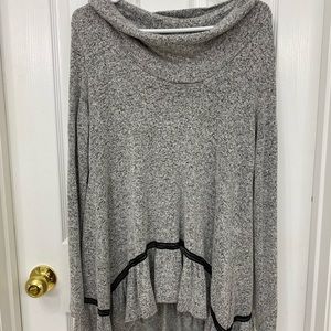 Women’s tunic style top